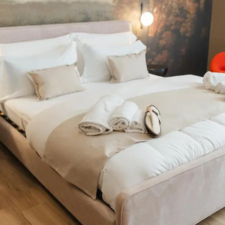 Xenia & Aparthotel
