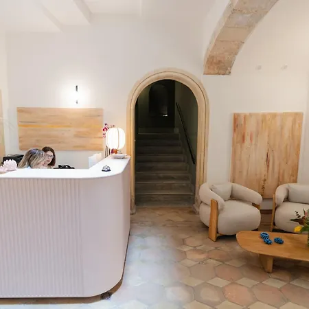 アパートホテル Xenia &