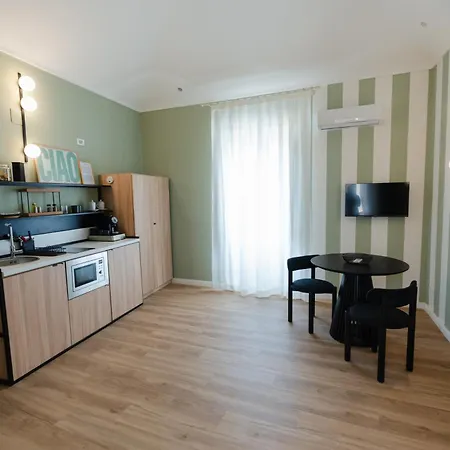 Xenia & Aparthotel