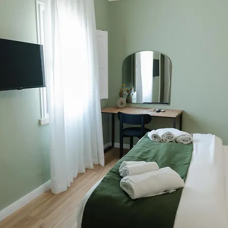 Xenia & Aparthotel