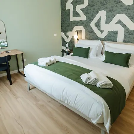 Xenia & Aparthotel *