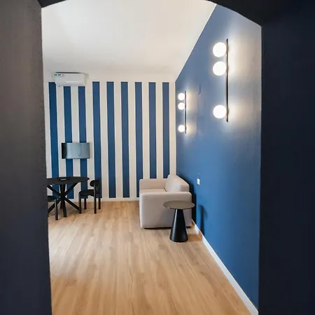 Aparthotel Xenia & *