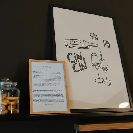 Xenia & アパートホテル 4*