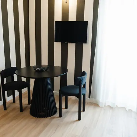 アパートホテル Xenia &